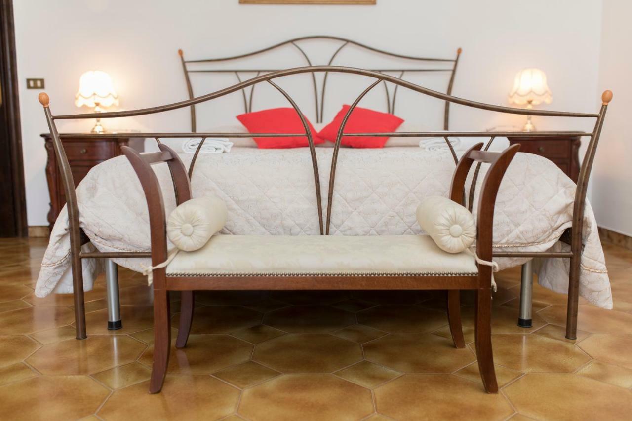 Il Roseto Hotel Аджерола Екстериор снимка