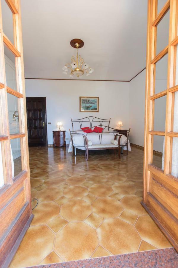 Il Roseto Hotel Аджерола Екстериор снимка