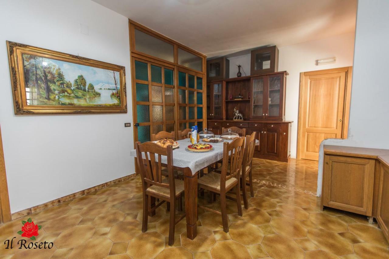 Il Roseto Hotel Аджерола Екстериор снимка